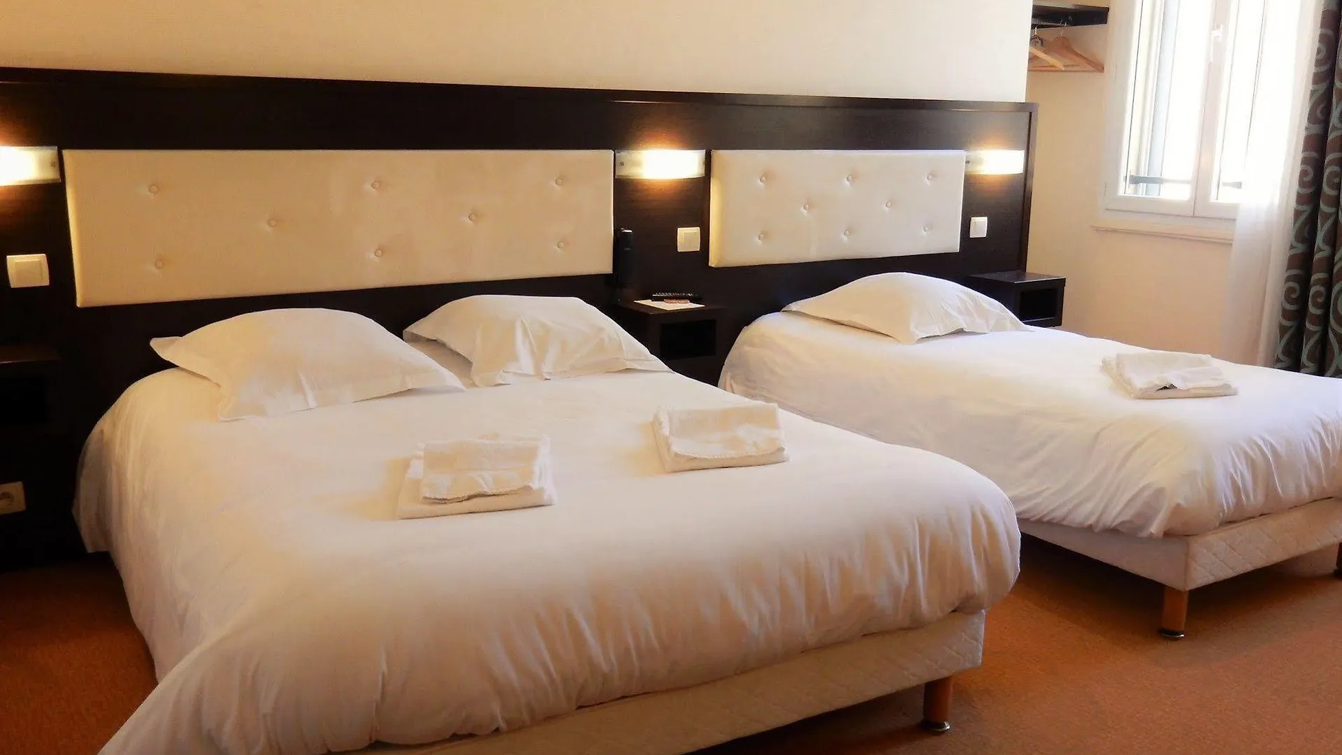 Hotel Le Florin رينز 2*,  فرنسا