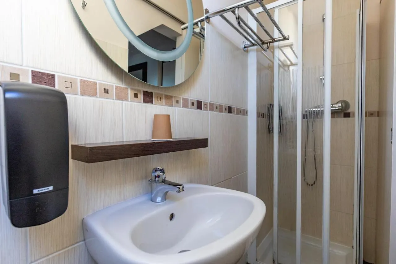 Hotel Le Florin Rennes 2*,  Frankrijk